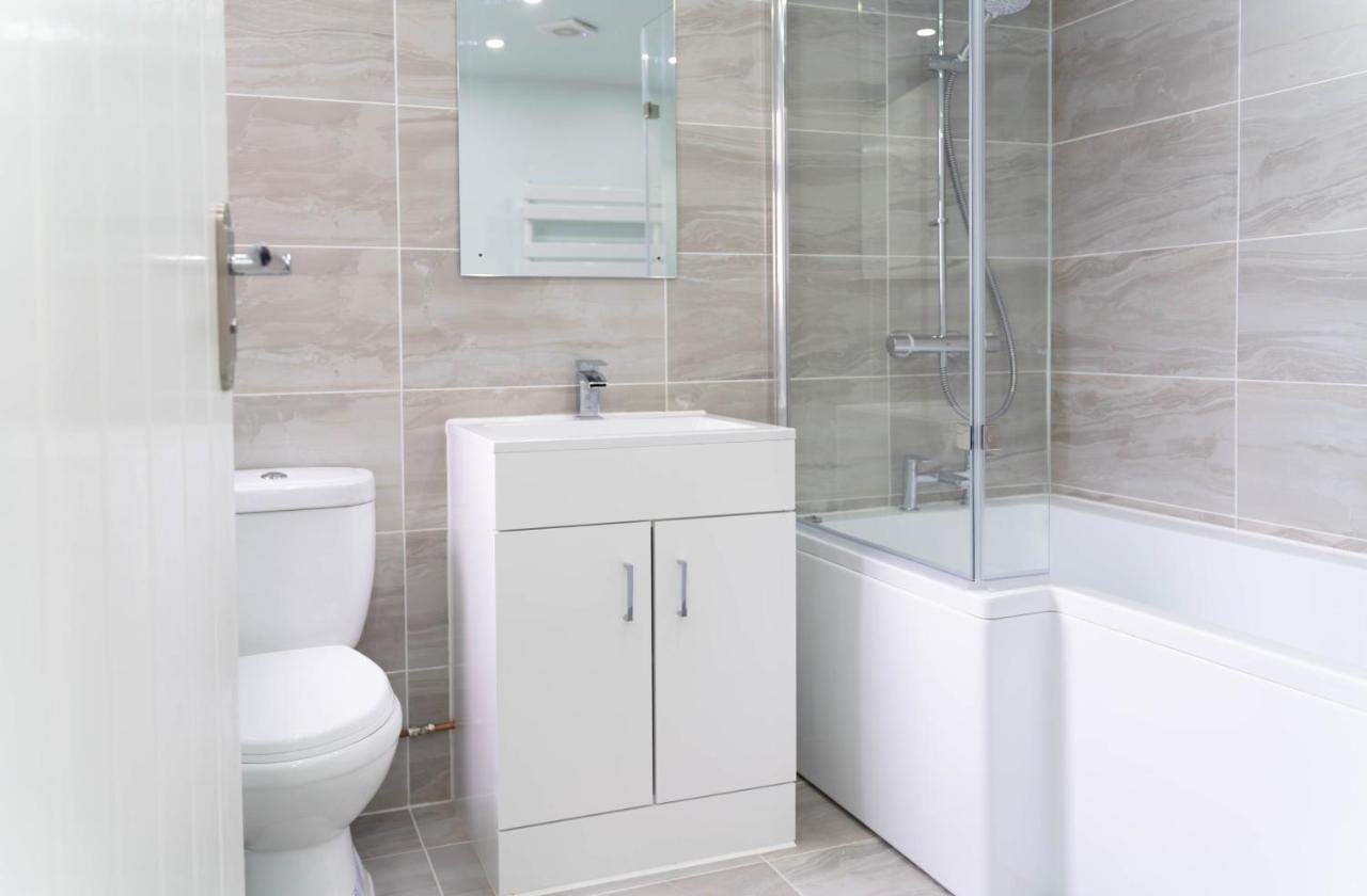 Open Mind Property - 6 Luxury Bedrooms With Free Parking Portsmouth Ngoại thất bức ảnh